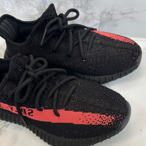 Adidas Yeezy Boost 350 V2 Core Black Red - Picture 8 of 11